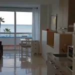 Nuevo Roca Chica, Primera Linea Playa,torremolinos شقة