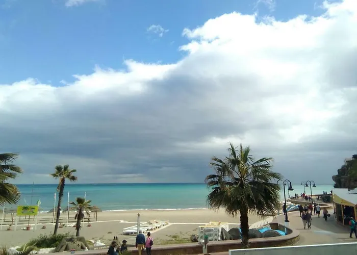 Appartamento Nuevo Roca Chica, Primera Linea Playa,torremolinos *