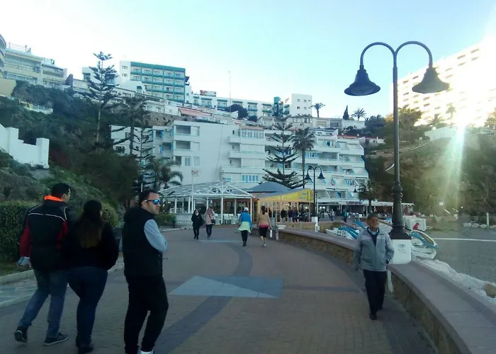 Appartamento Nuevo Roca Chica, Primera Linea Playa,torremolinos