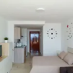 Nuevo Roca Chica, Primera Linea Playa,torremolinos * Torremolinos